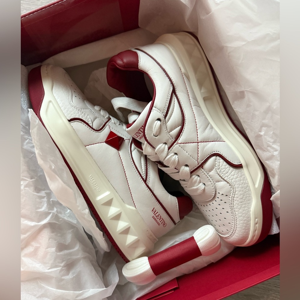 Valentino one stud sneakers